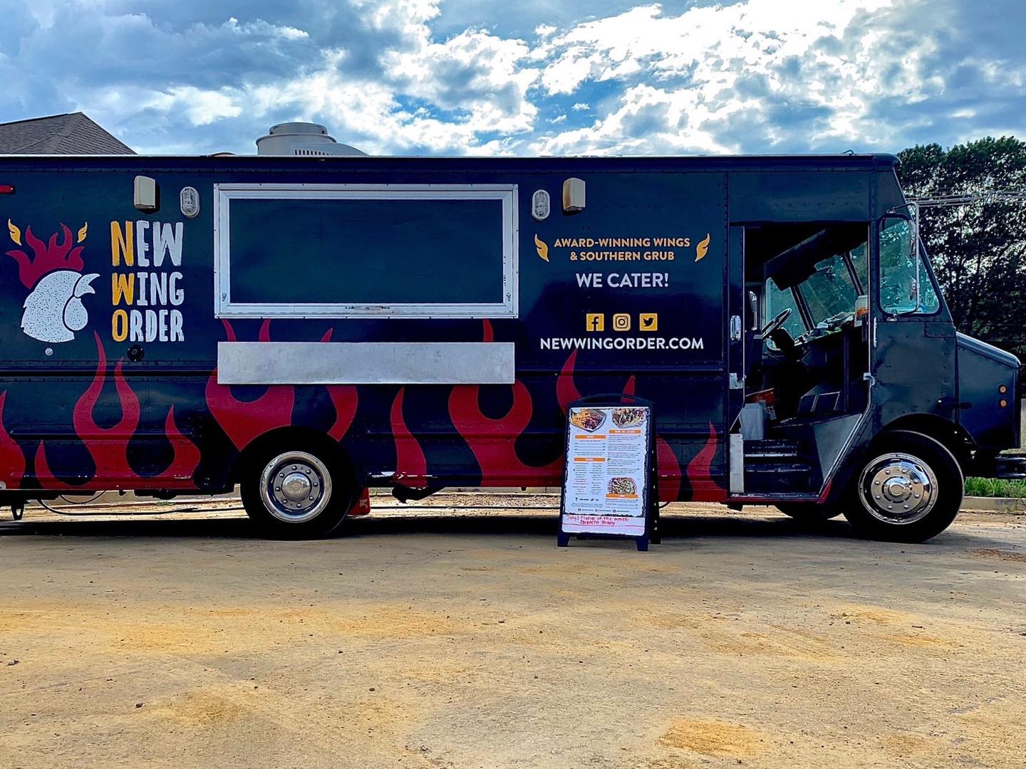 Wings Wednesday at Food Truck in Memphis, TN