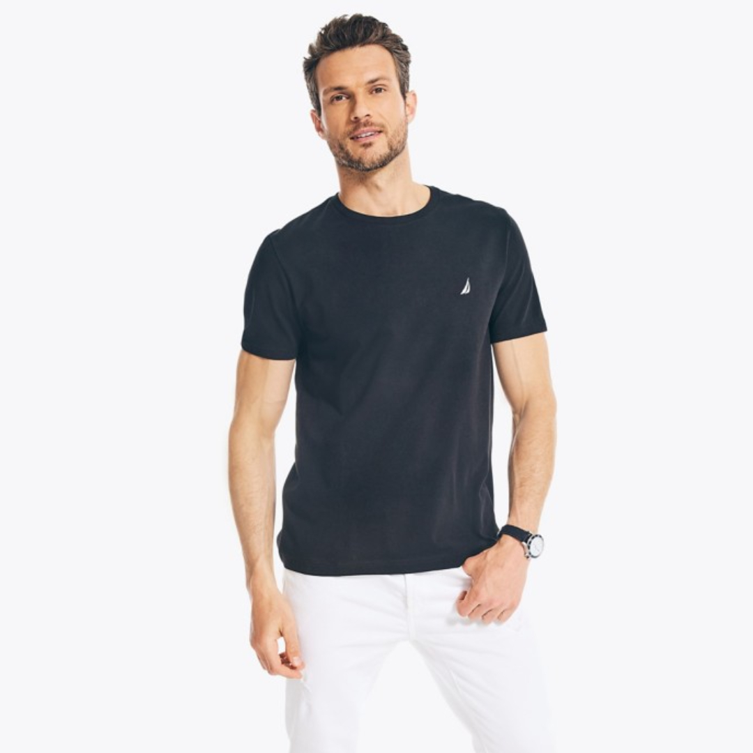 SIMAN - Las camisetas son un básico en tu armario👕...