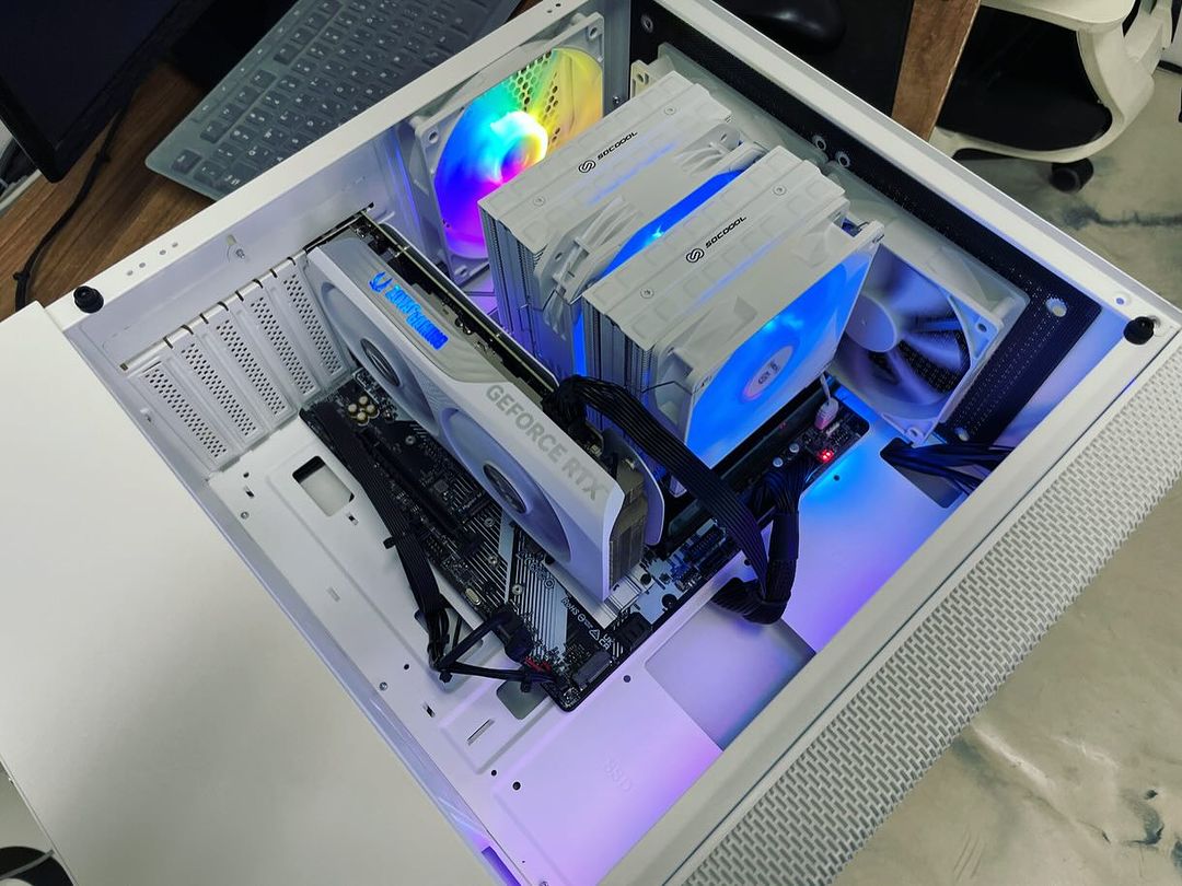 ZOTAC - Do you lay down the PC case or leave it standing...