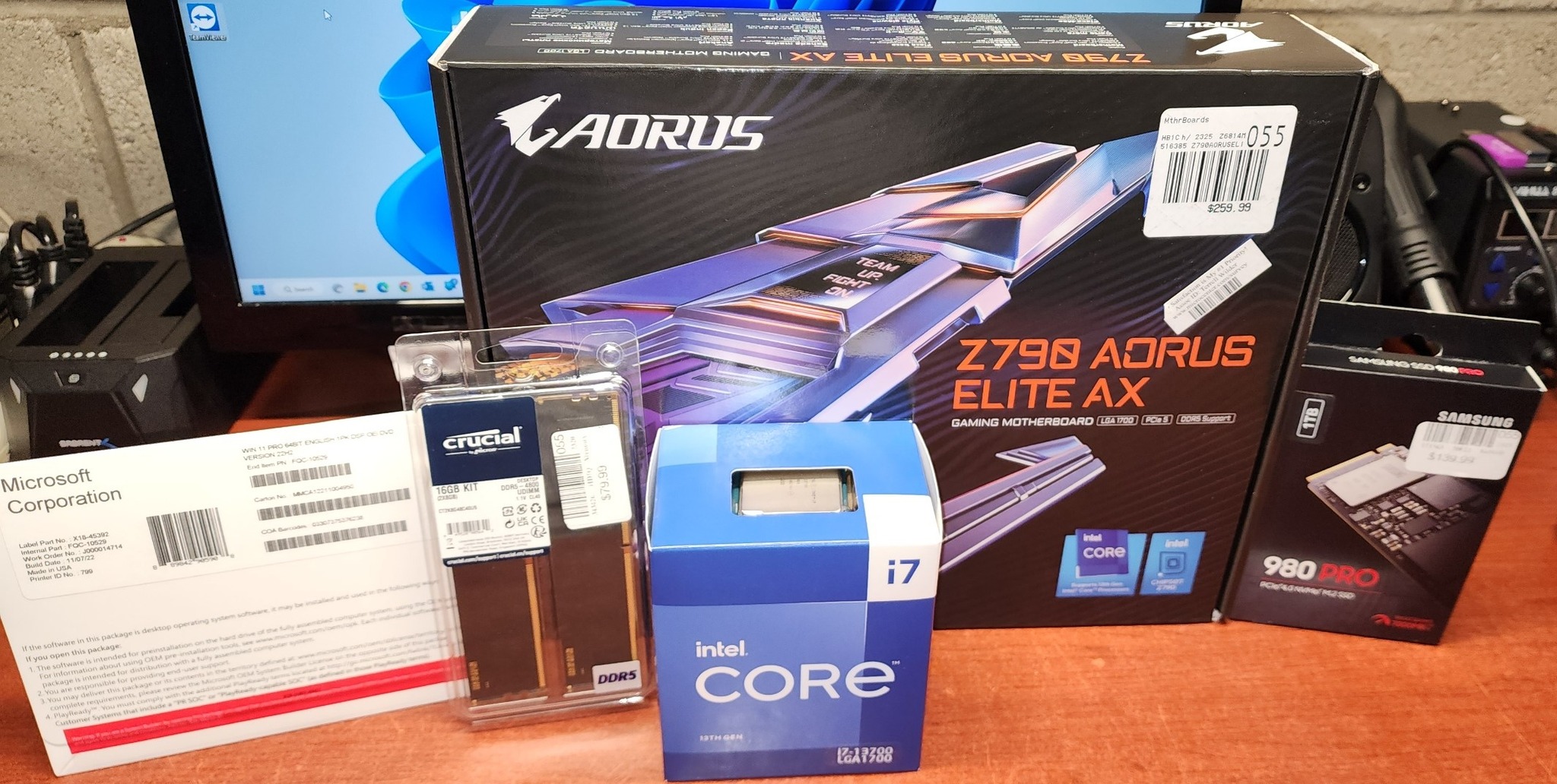 What parts are best for an Intel Core i7-13700K gaming PC build?
