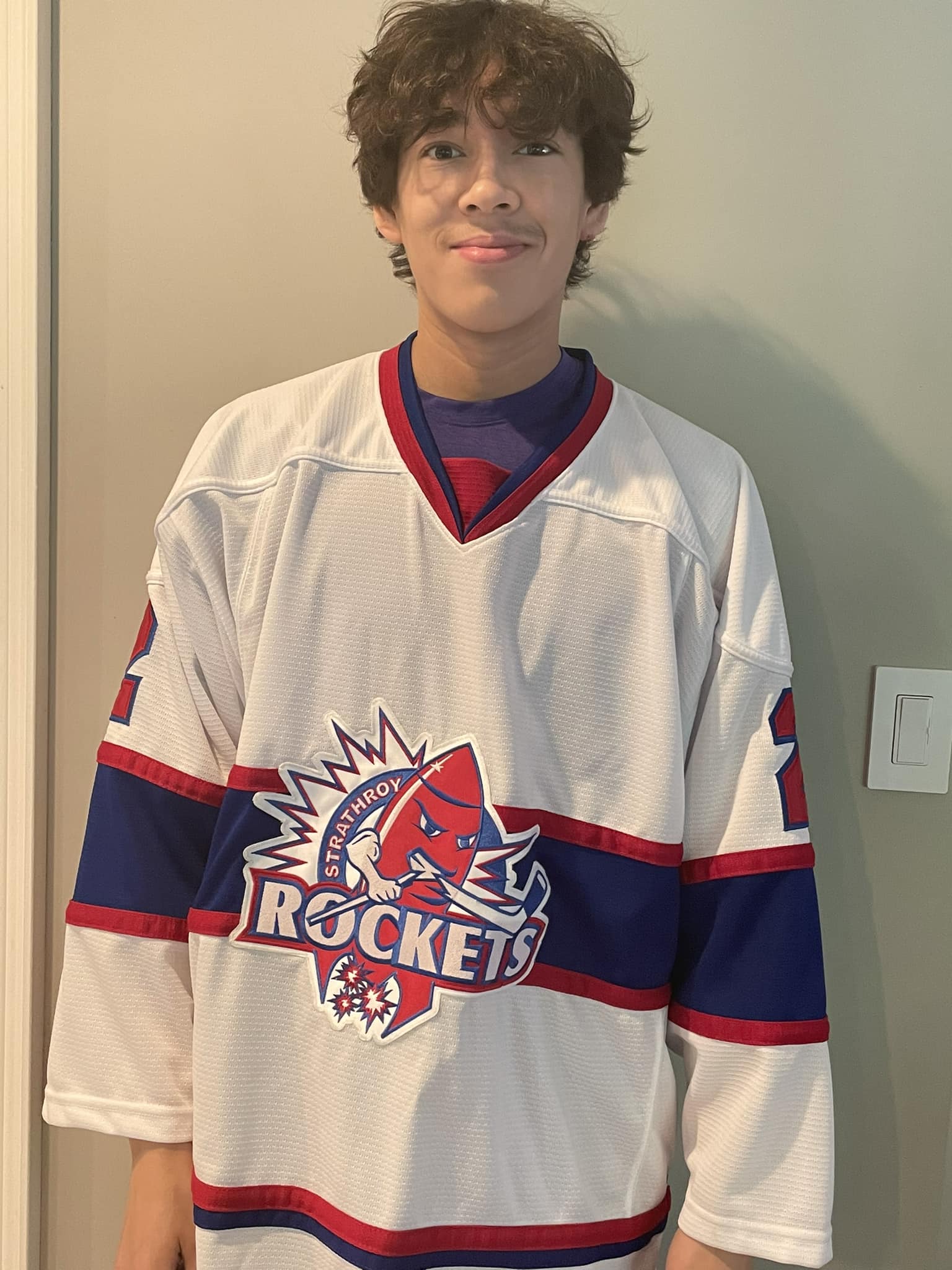 Another Signing! We have signed 2006... - Strathroy Rockets | Facebook