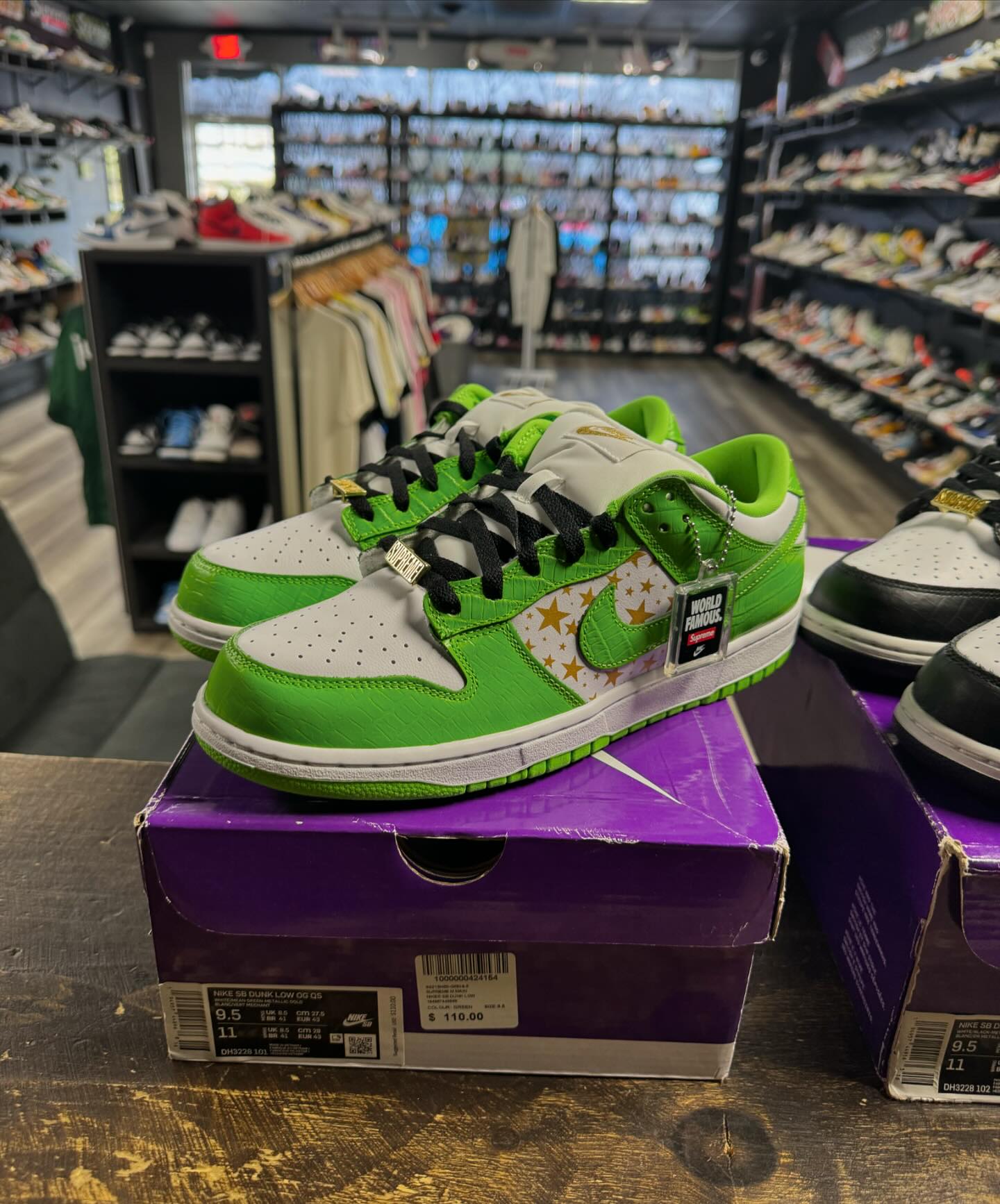 Nike SB dunk Low “Supreme Stars Mean Green” ?? Size 9.5, OG All 