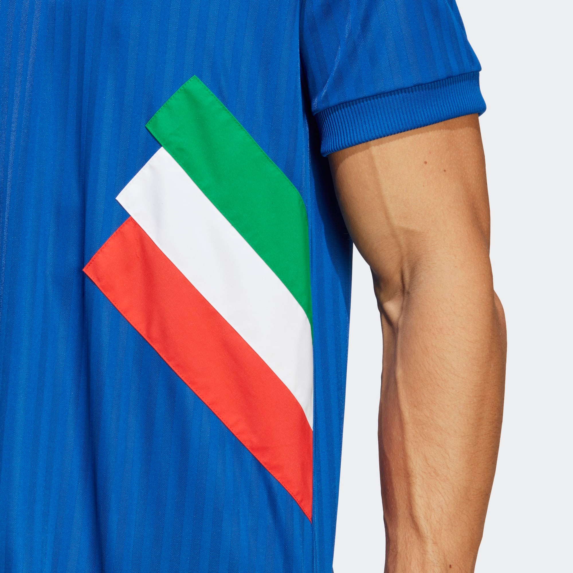 Italy 1994-96 Home Shirt by Nike ??