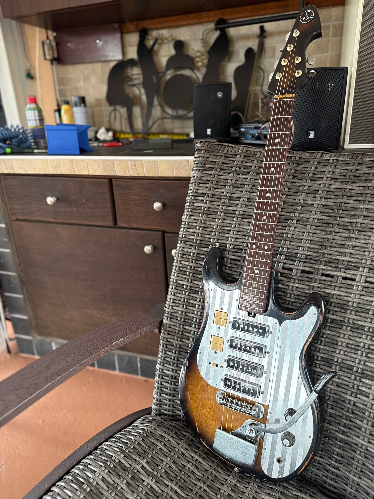 Just got this Teisco WG-4L in and it cleaned up beautifully! I'll