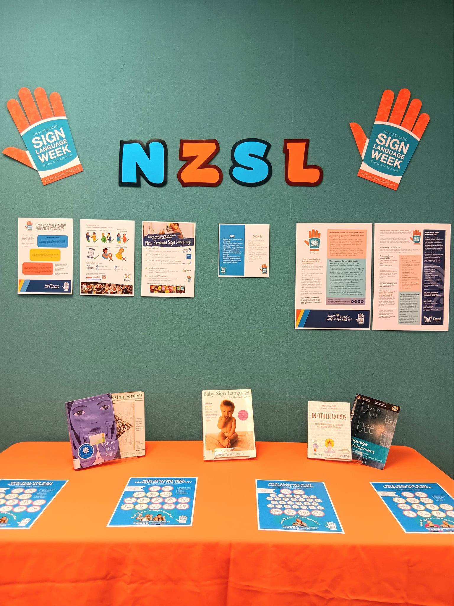 Mt - 👋 We're proud to be celebrating #NZSL week here in Mt Albert ...