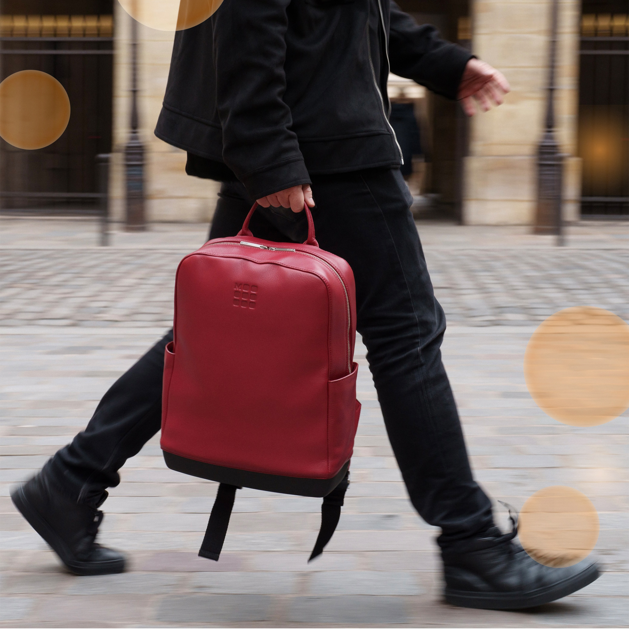 classic leather backpack moleskine 15″ grained leather schwarz inspired piece with space for everything you need as you navigate the city unfolding before you Leather Backpack | Moleskine