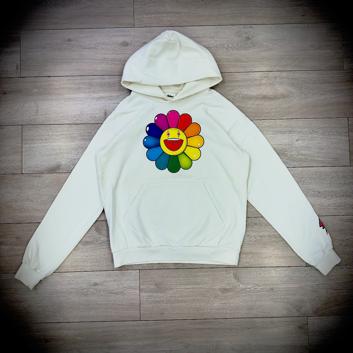 🌈Hoodie “Takashi Murakami x J Balvin”🌈 Una explosión de color y