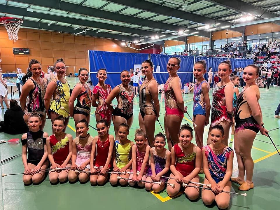 Fédératio... - Fédération Française Sportive de Twirling Bâton
