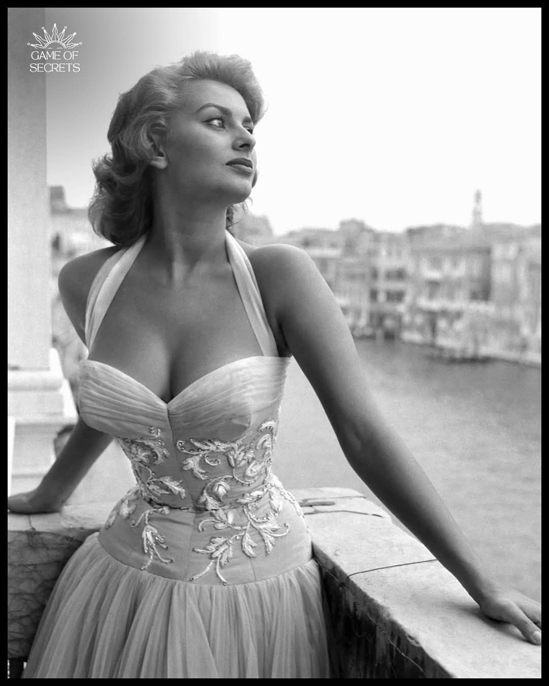 sophia loren evening dresses RARE ORIGINAL STILL SOPHIA LOREN SEXY GOWN