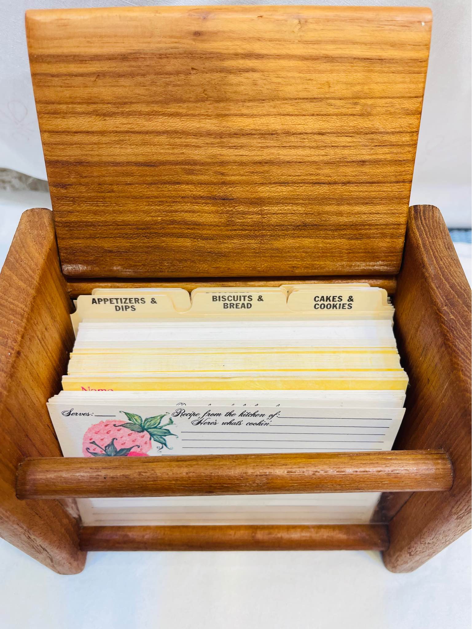 Vintage recipe box. #983 - Paper Ephemera | Facebook Marketplace | Facebook