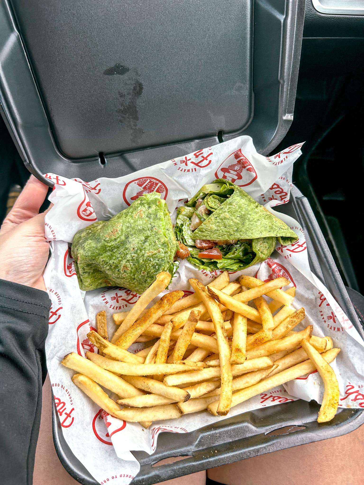 Slim Chickens 3 pc box is delicious