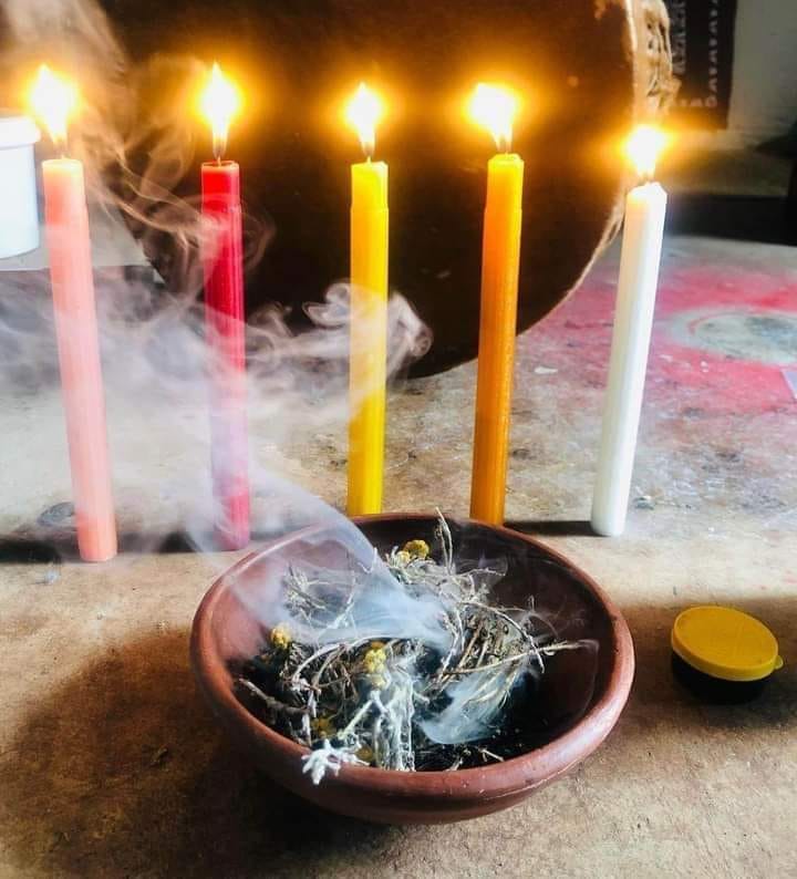 Traditional spiritual healer - ## **Ukusetshenziswa okumangalisayo ...