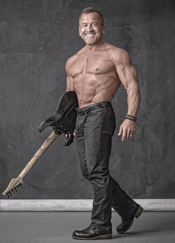 The Living Legend of Bodybuilding Lee Labrada at 64 - Shining