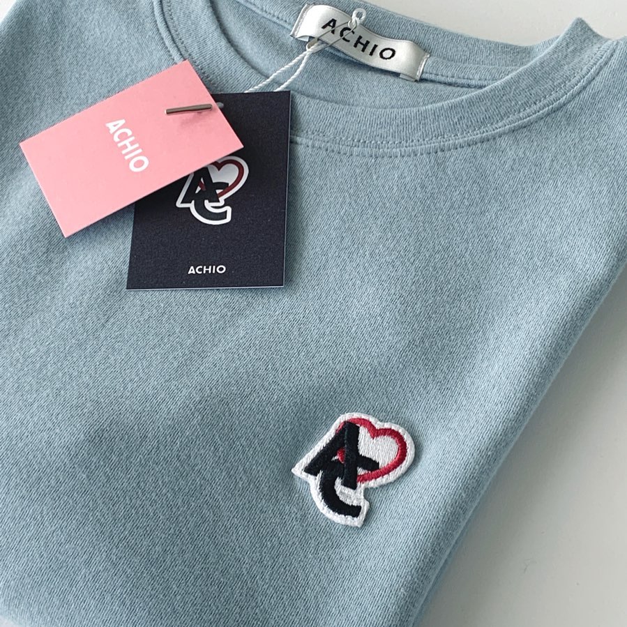 ACHIO 아치오 - WAPPEN T-SHIRT🤍 화이트 색상 리오더 중으로, 5.10(월) 순차 출고... | Facebook