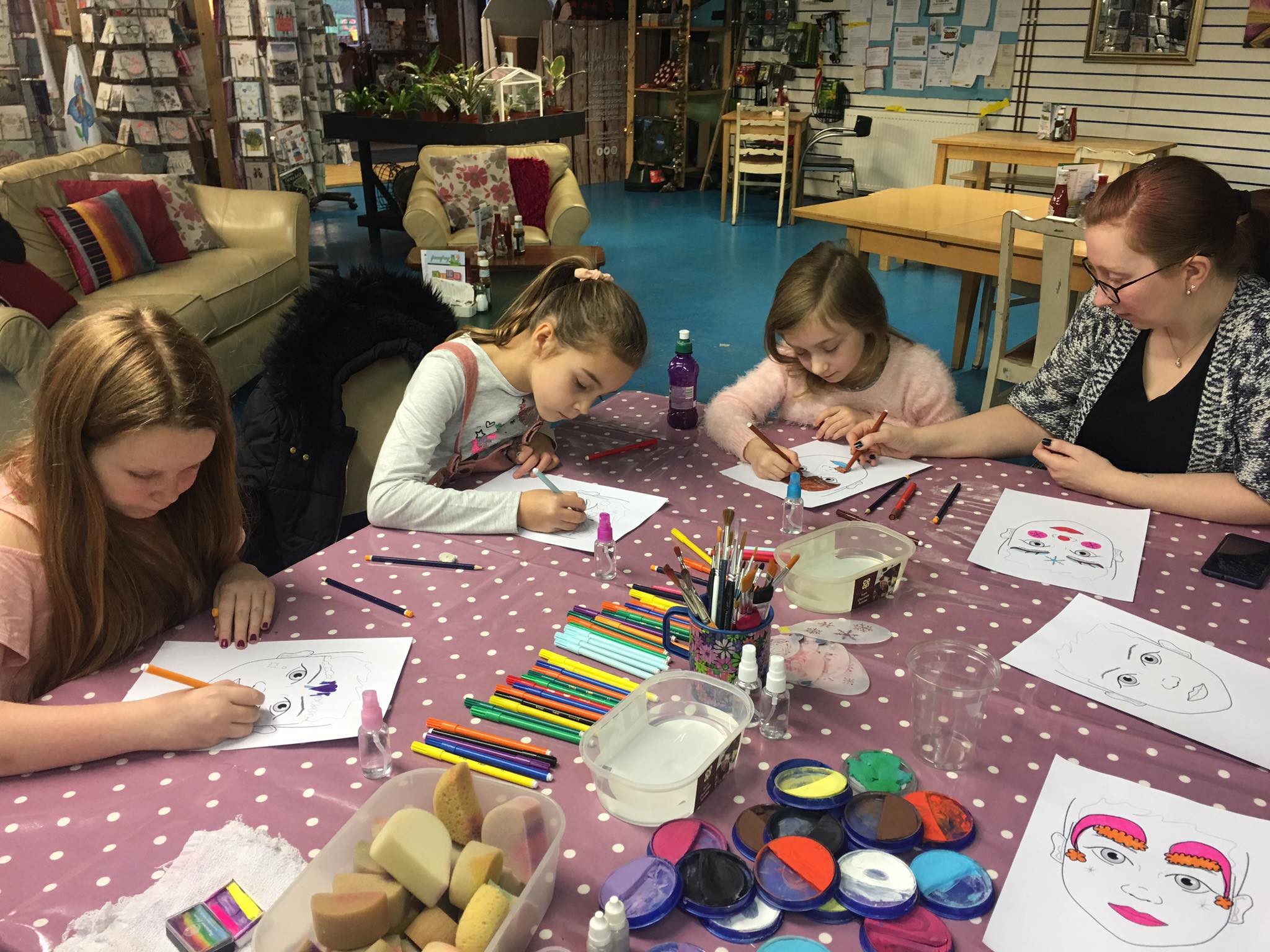 DG Funkyfaces - What a fun workshop this morning at The...