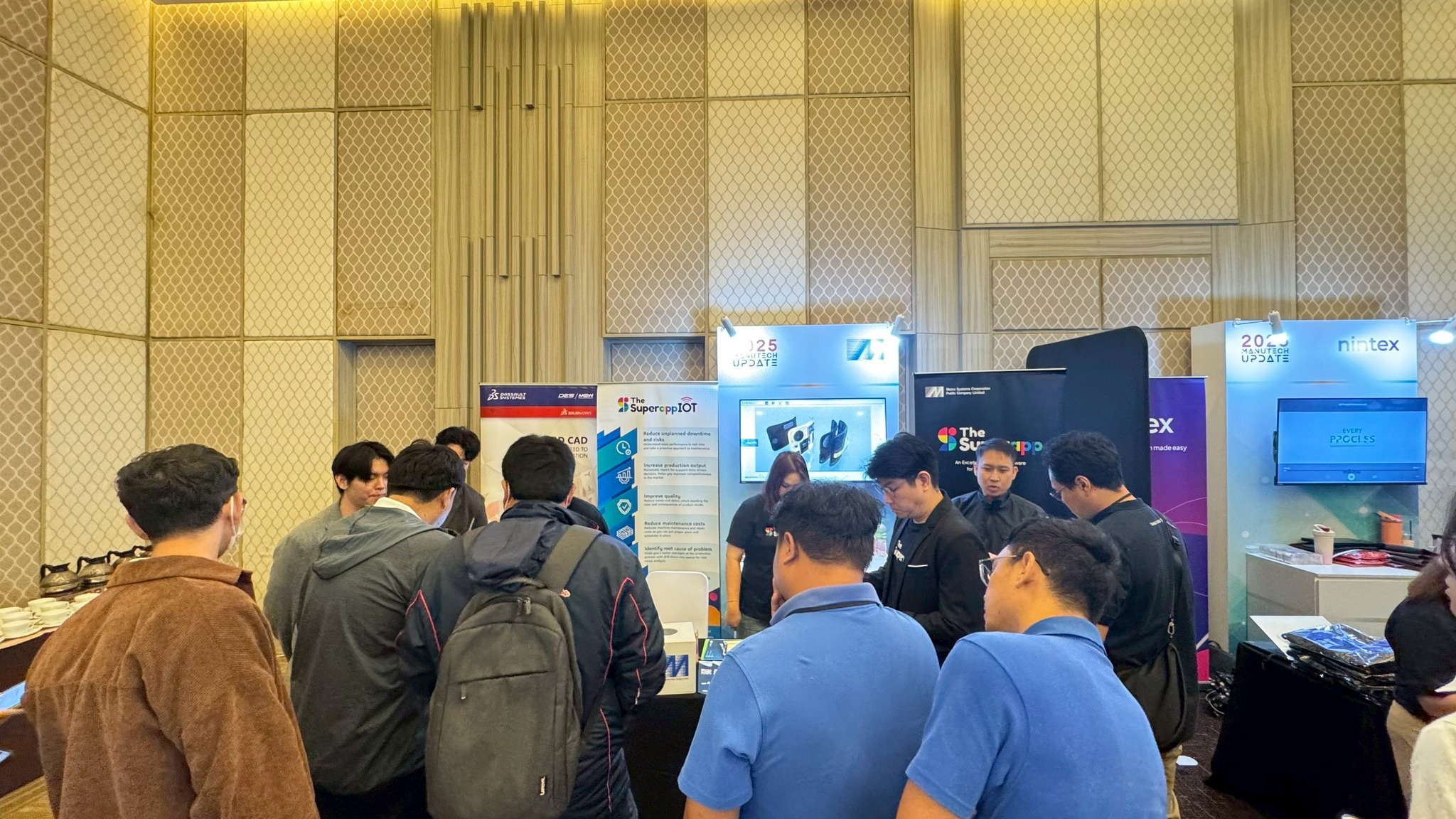 Metro - 📍ManuTech Update 2025 | Reshape Factory – Day 1 รวมภาพบรรยากาศ ...
