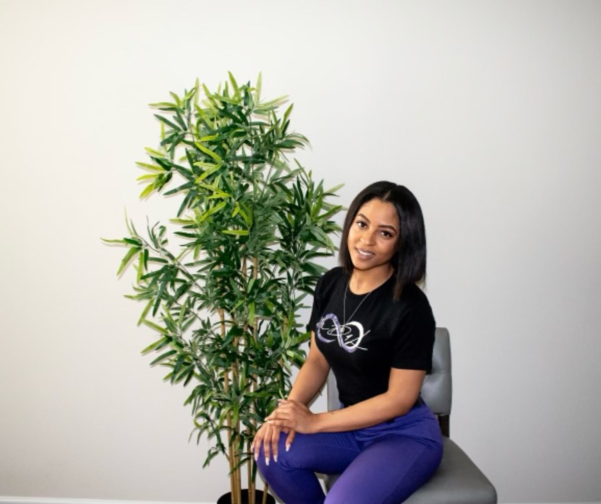 Mothers & Daughters 4 Life Meet our Founder & President Lacie Davis