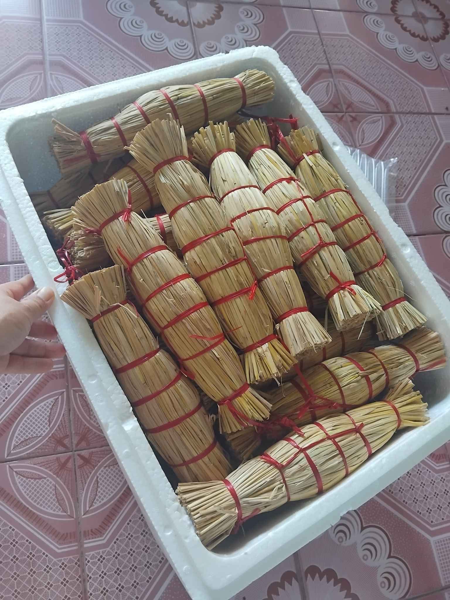 Tré rơm, nem chua chính gốc Bình Định
