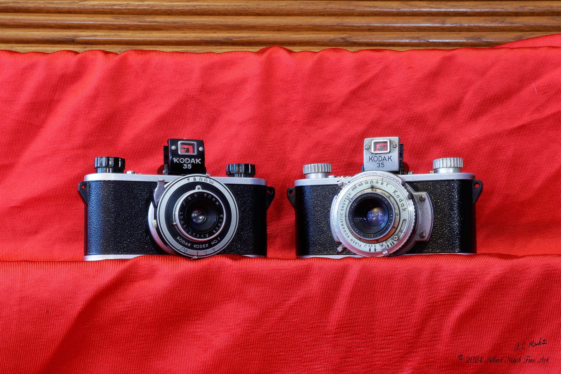 Kodak Stereo Camera: A User-Friendly 35mm Stereo Camera