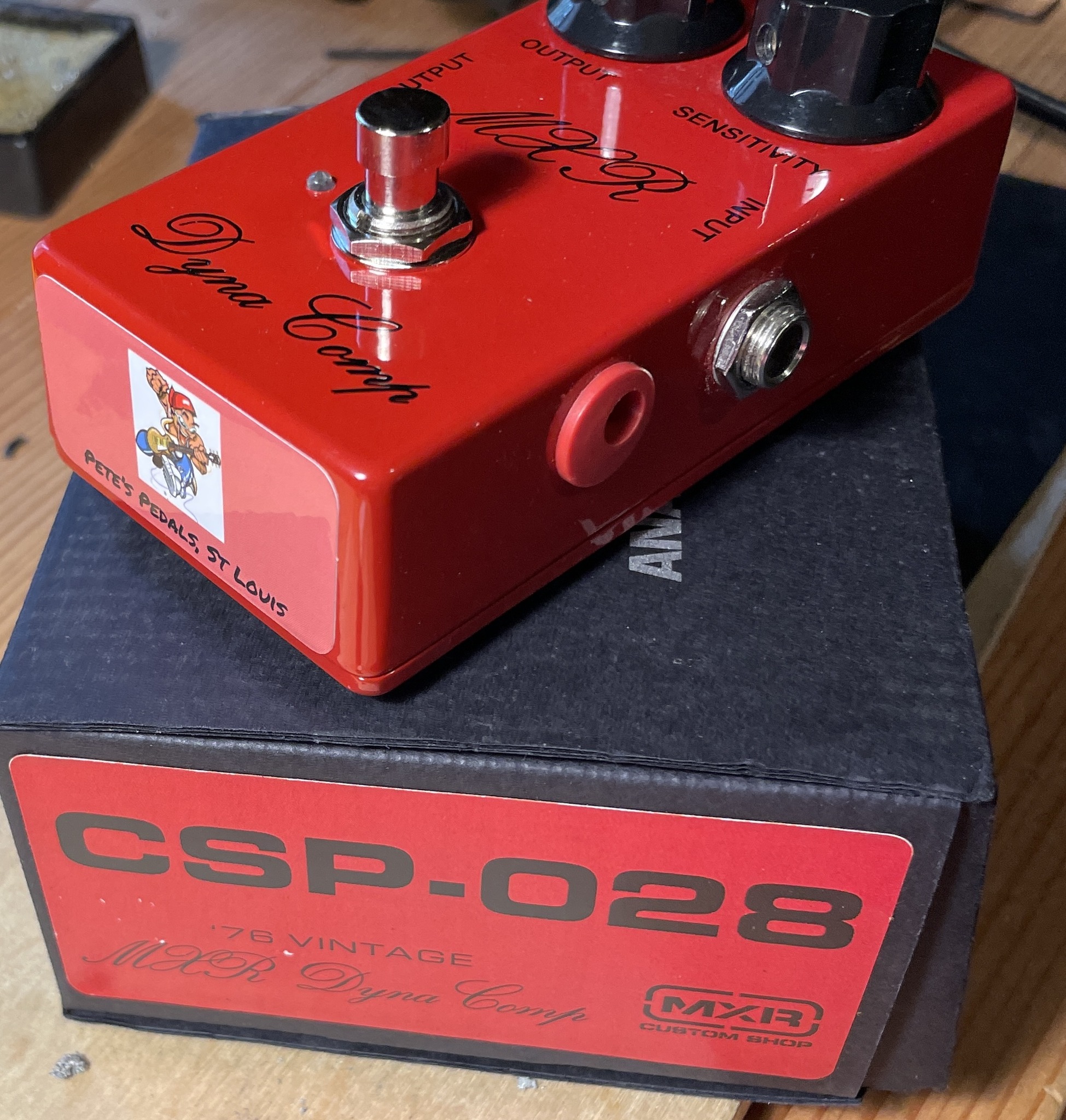 Upgraded MXR CSP028 '76 Dyna Comp script reissue pedal