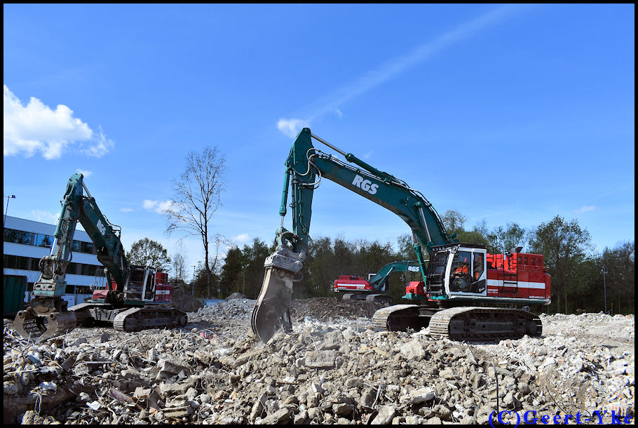 RGS Groep is working with reliable and powerful Hitachi demolition
