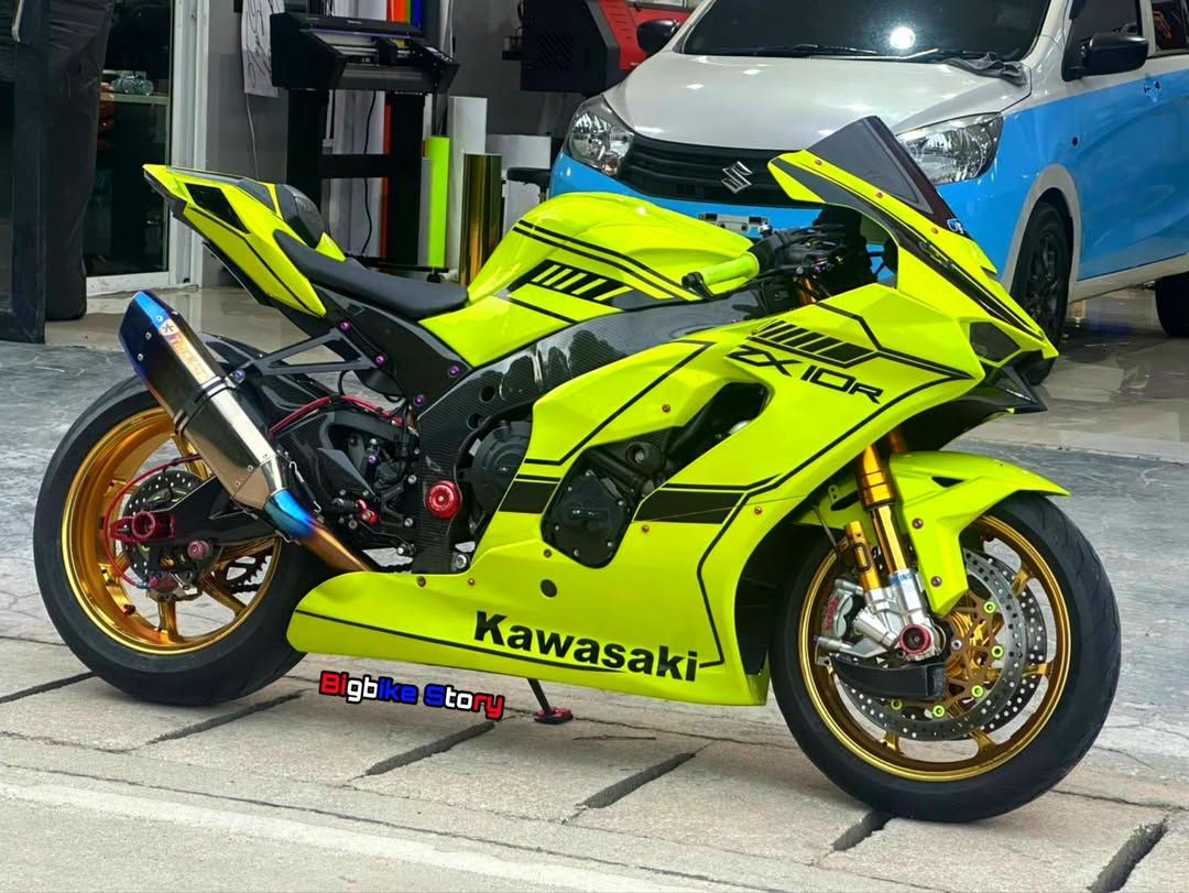 Rare view 👌 . . . #kawasakiz1000 #z1000 #kawasakiz800 #z800