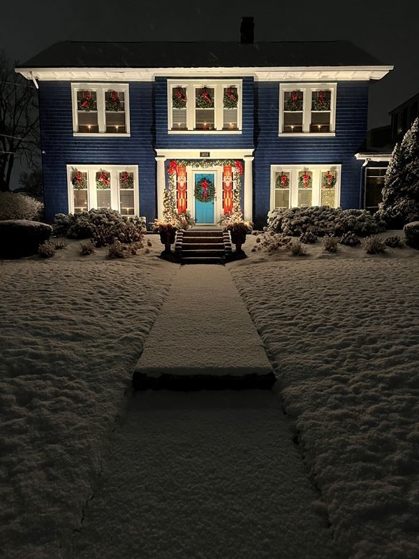 Today's WLNS and Nite Lites Holiday Light photo of the day comes