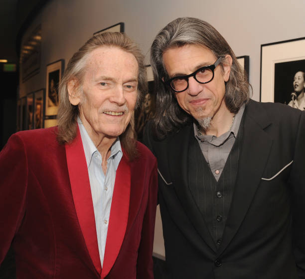 メモリー mia Gordon Lightfoot at Grammy Museum in Los Angeles