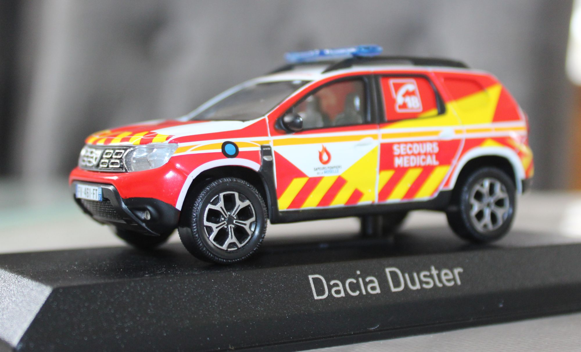 Miniature Renault Mégane Break Des Pompiers - Norev 3 Pouces, Rouge/jaune
