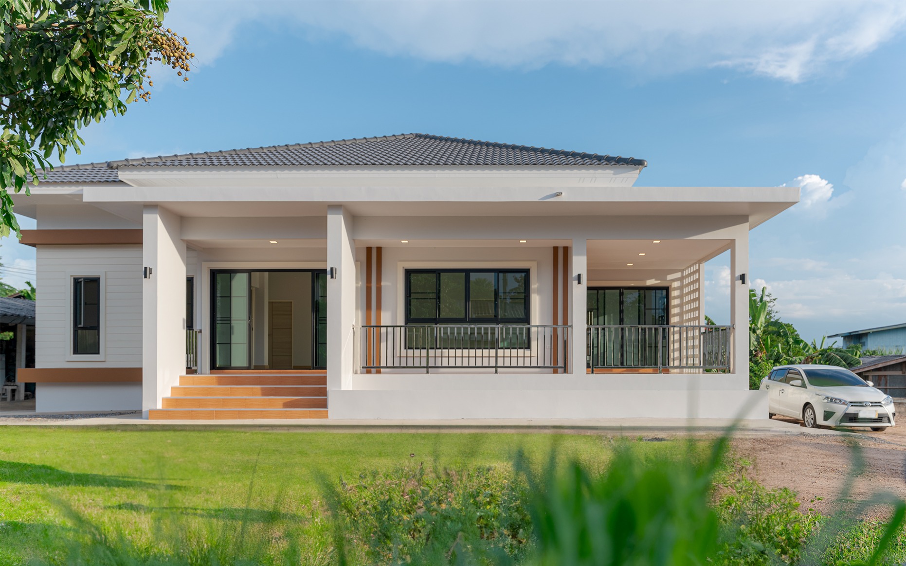 ส่งมอบงานก่อสร้างบ้านพักอาศัยชั้นเดี... - AW Home รับสร้างบ้าน