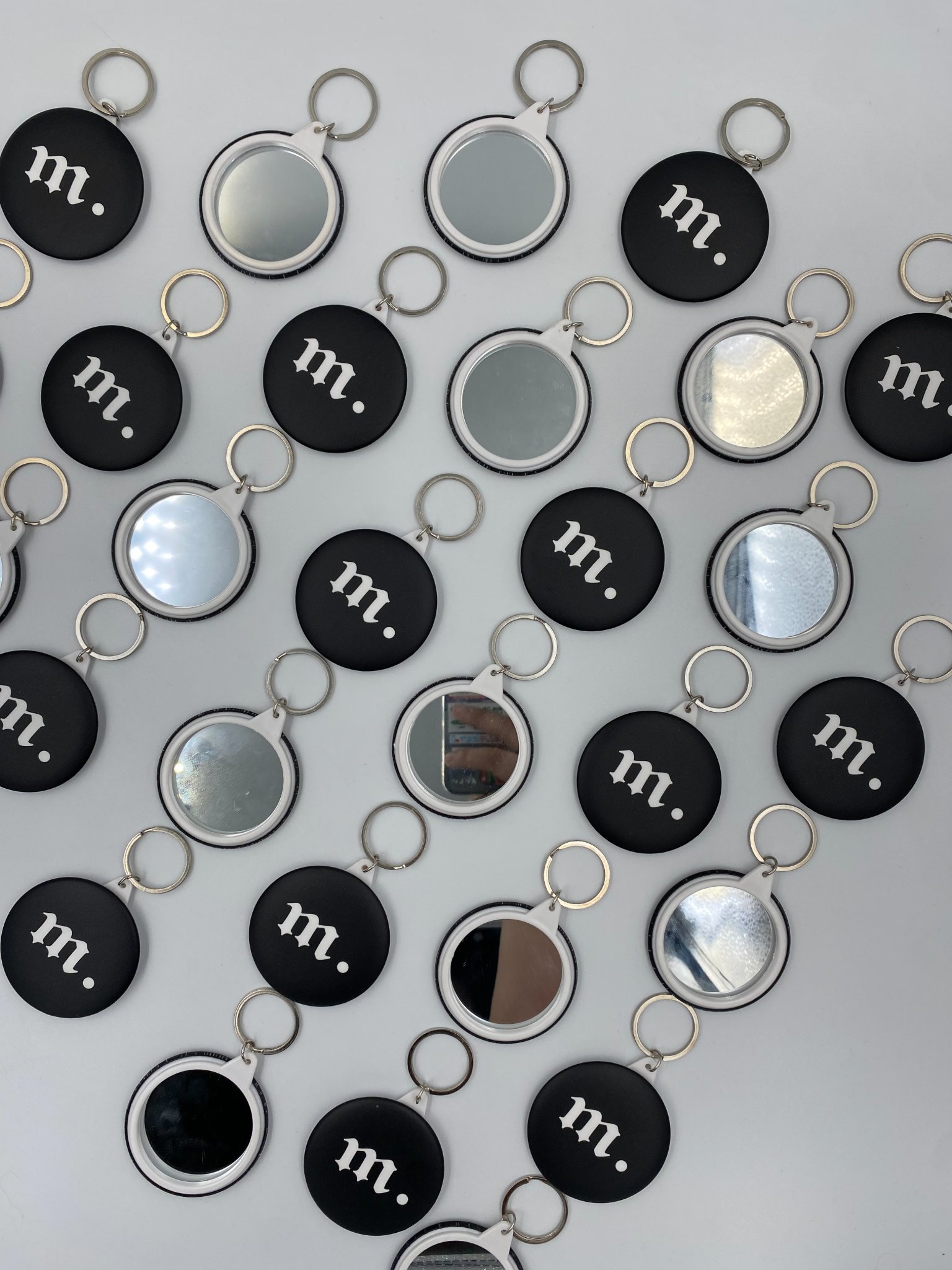 Customized Button Pin with Mirror Keychain - Lapel Pins & Brooches ...