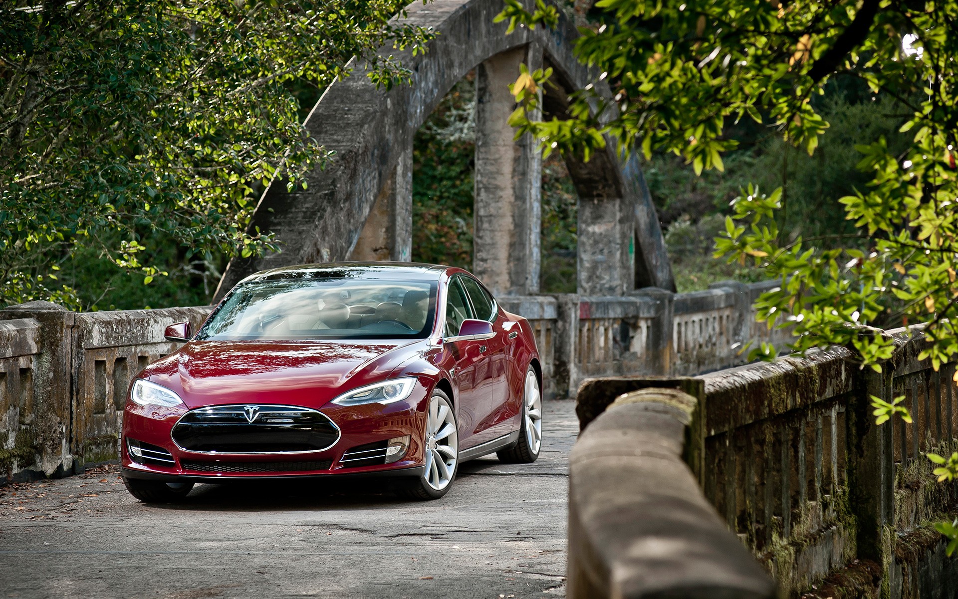 Tesla Addict En