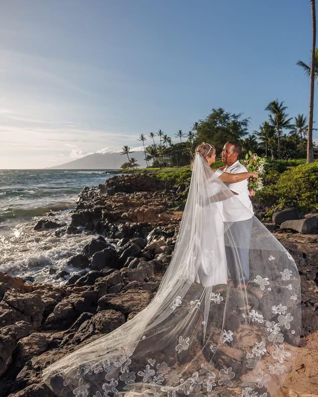unique beaded wedding dresses Luxurious Crystal Pearl Long Sleeves Ball Gowns offering both coverage and Price_$220 - $990 Size:XL/XXL-60” Meilun One Shoulder Ruffle