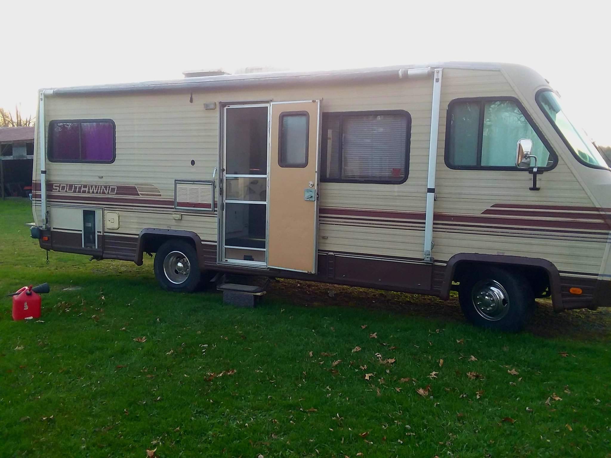 1985 Fleetwood southwind class a - RVs & Campers - East Orwell, Ohio ...