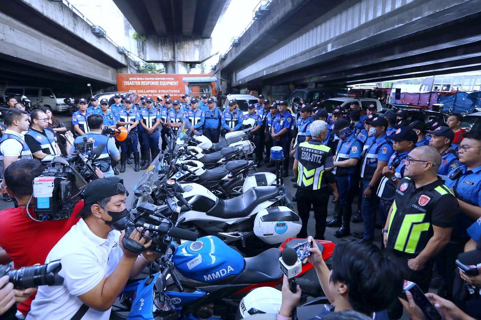 LOOK: MMDA Assistant General... - Philippine News Agency