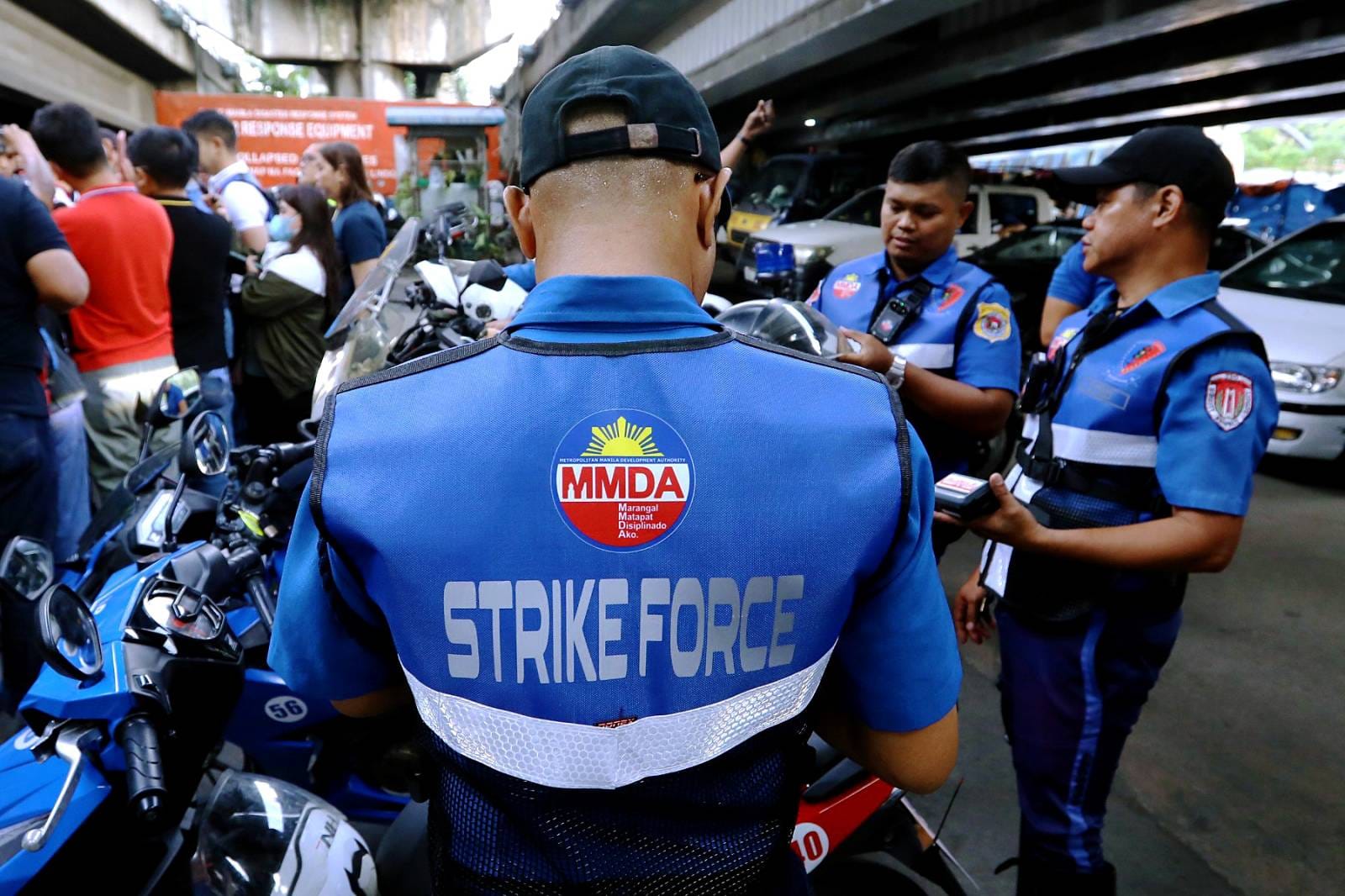 LOOK: MMDA Assistant General... - Philippine News Agency