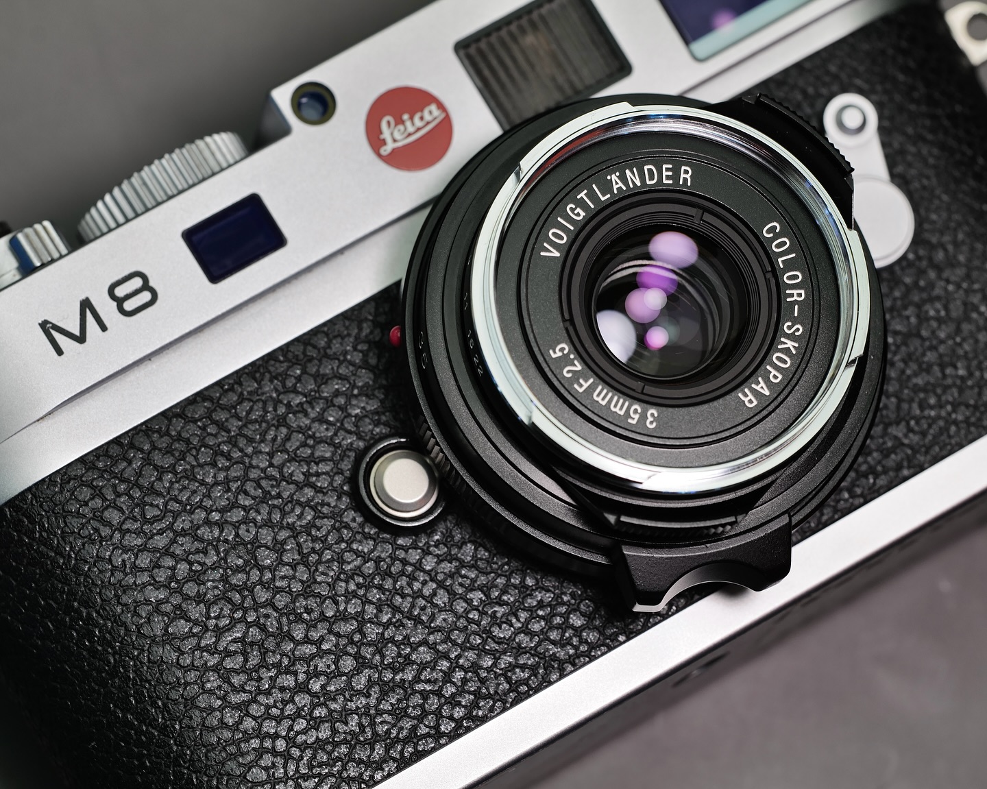 TheShutter - Leica M8.2 Silver Voigtlander Color-Skopar 35/2.5 VM 