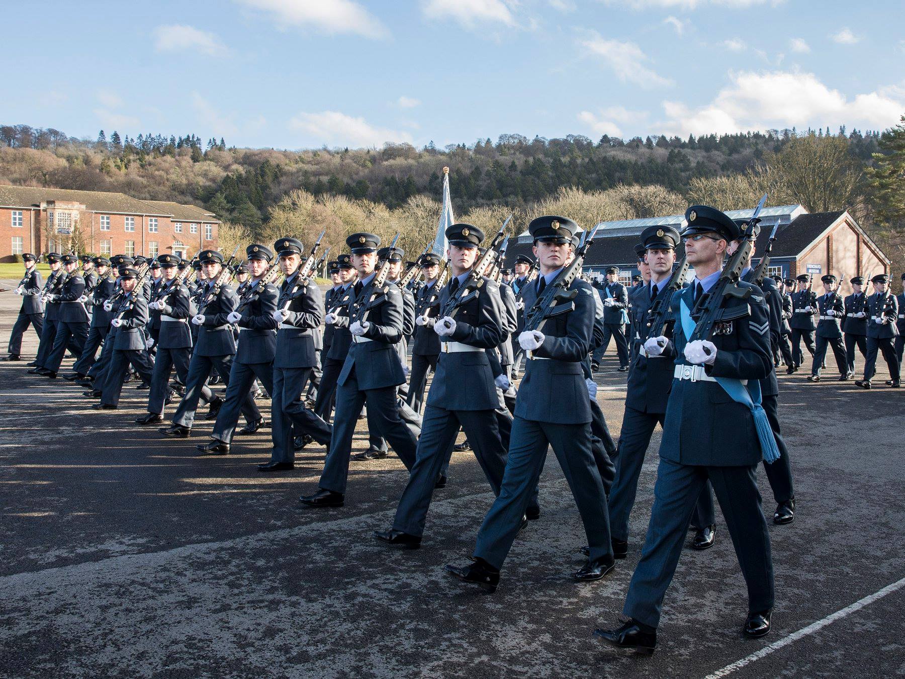 THOMPSON INTAKE MAKE THE GRADE... - Royal Air Force Halton