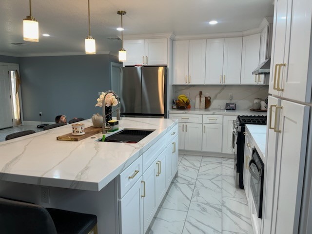 Granada Kitchen Cabinets and Flooring | Anaheim CA