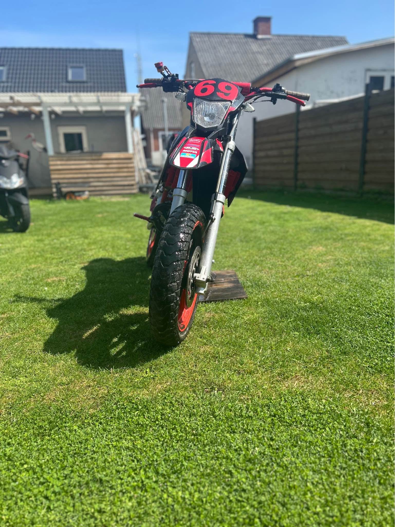 Aprilia SX 50 til salg – Klar til sommerens gader - Motorcycles ...