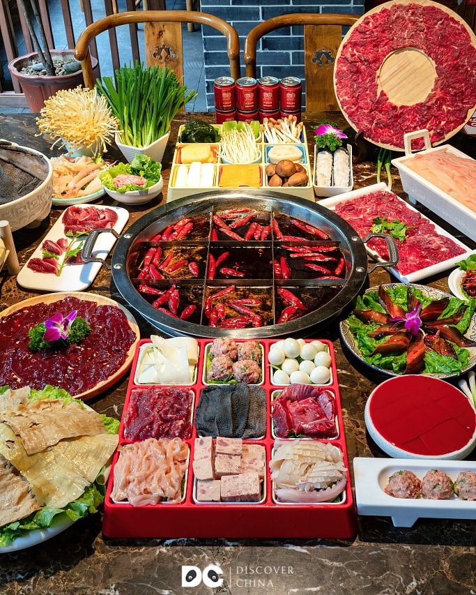 🔥🍲 一碟一味，中式火锅 – Chongqing Hotpot in H-G-12! 🔥🍲 Get