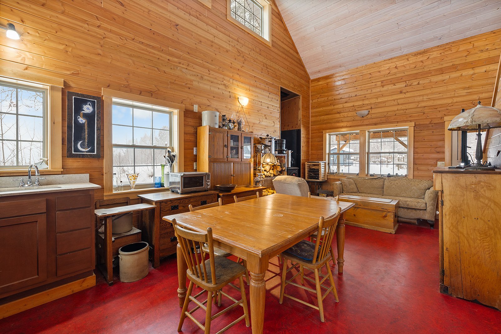 3 Beds 2 Baths House Property Rentals Creston, British Columbia