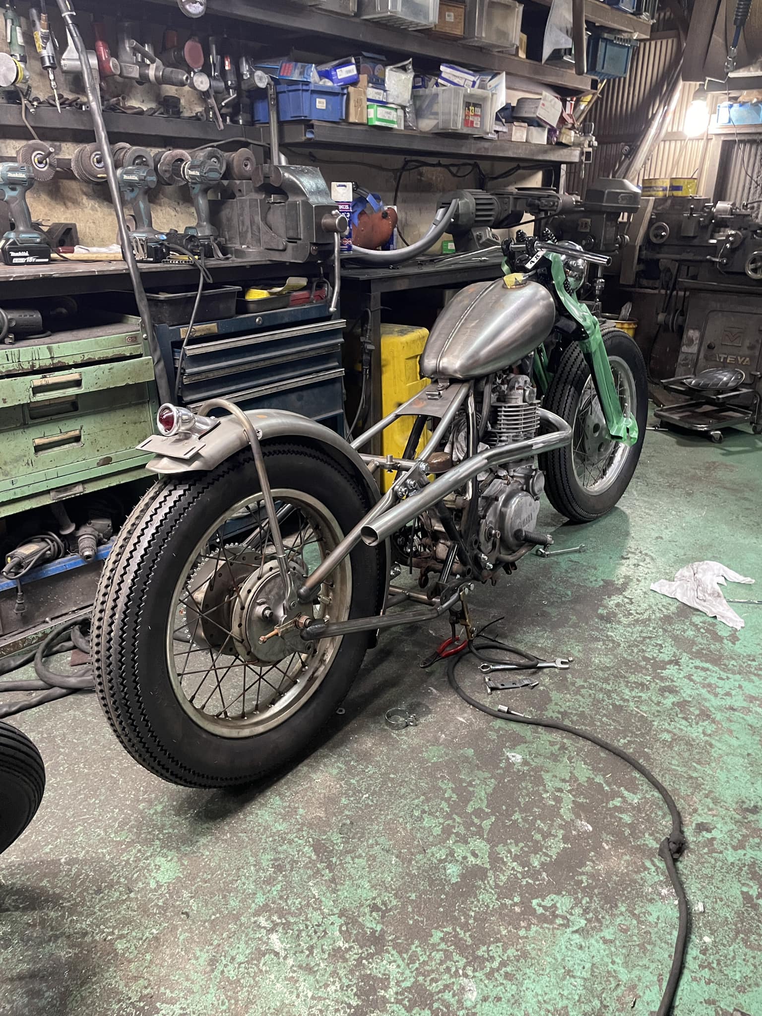 新品リジットライン ボルトオン ハードテールキット SR400/500 2％er 