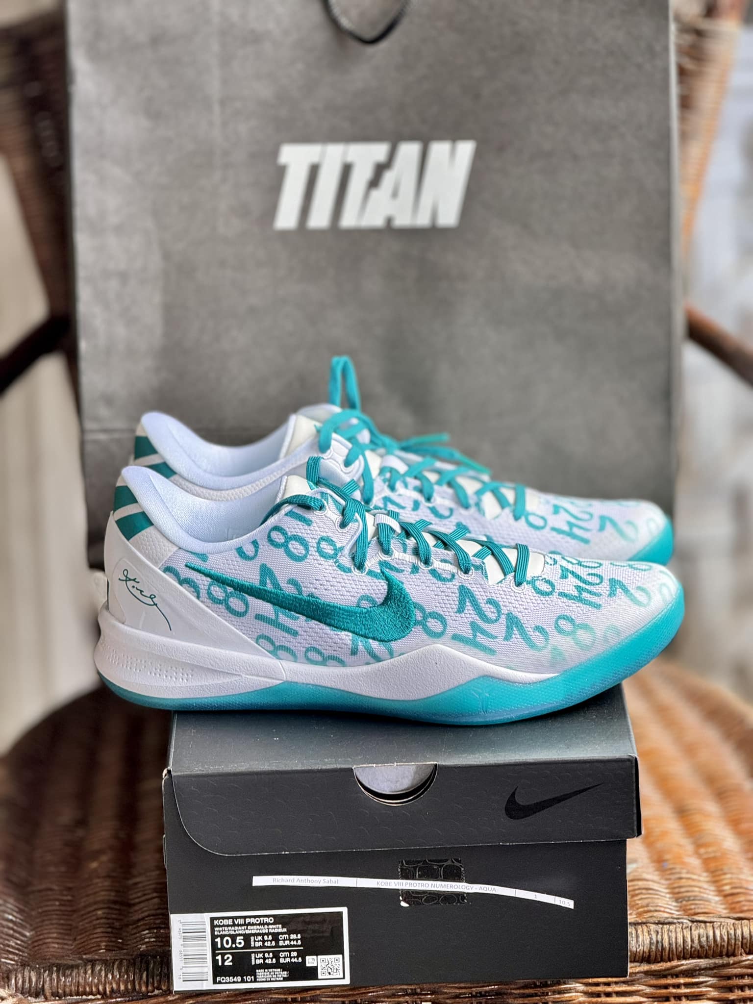 Kobe 9 EM Low Protro​ ??? 
