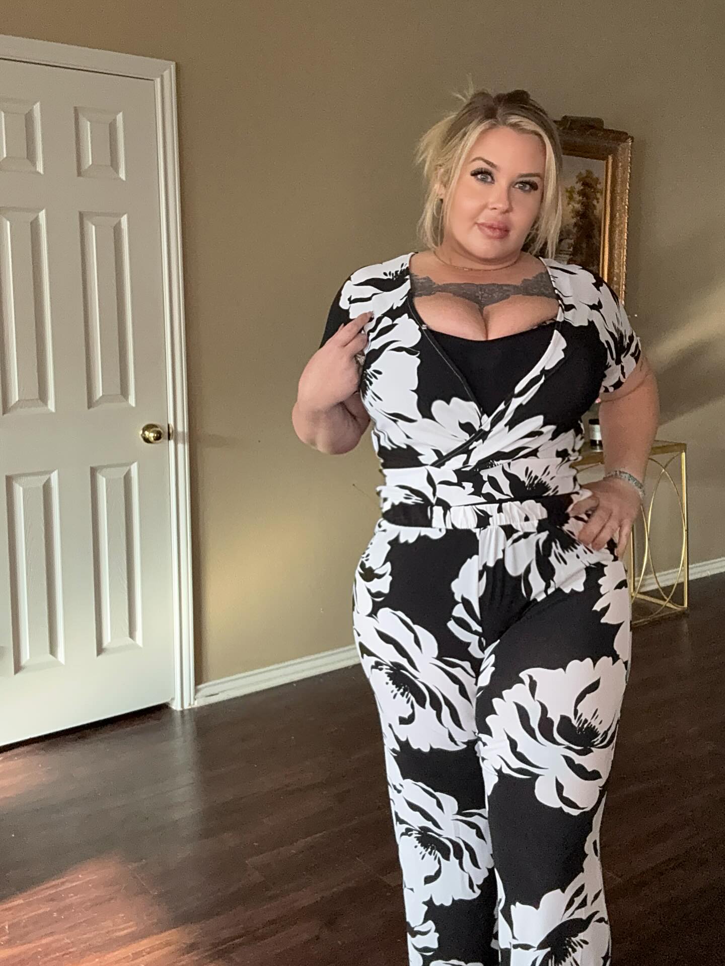 Marilyn Marie - Marilyn Marie added a new photo — in...