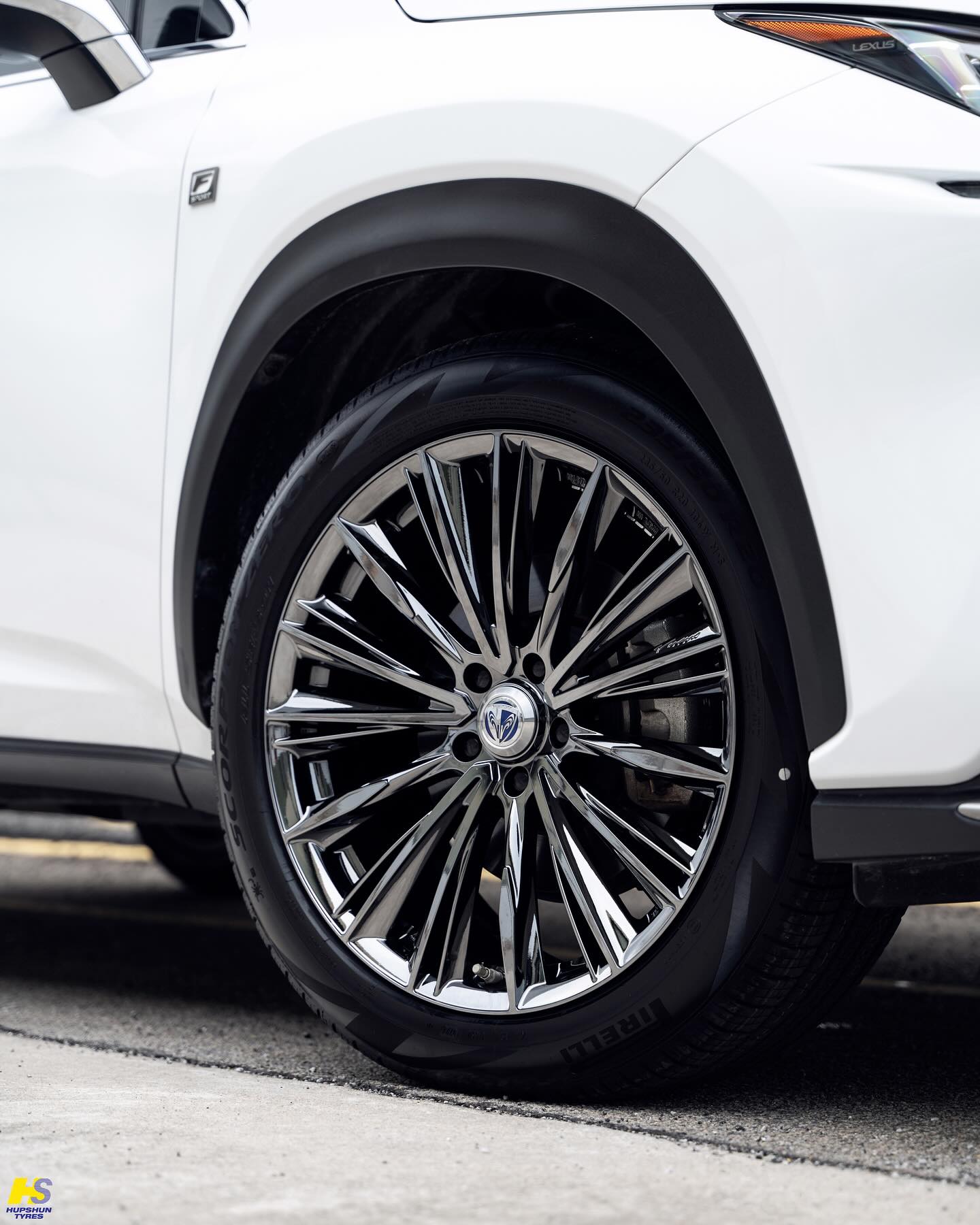 Lexus NX300 on a set of 20” 𝗥𝗔𝗬𝗦 𝗦𝗧𝗥𝗔𝗧𝗔𝗚𝗜𝗔 𝗩𝗢𝗚𝗨𝗘