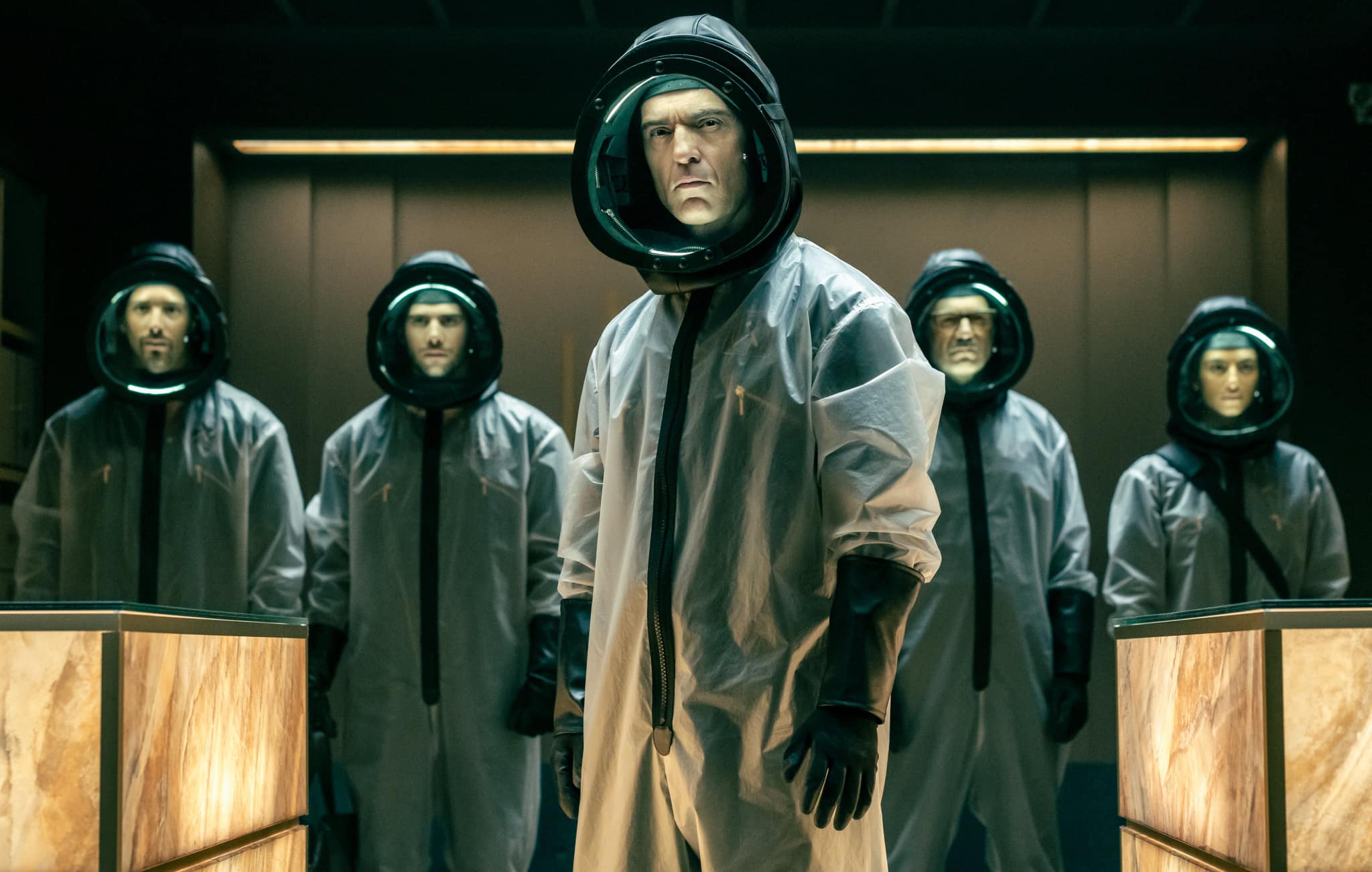 Netflix รีวิว - ใครดูซีรีส์ 'BERLIN (เบอร์ลิน)' ภาคแยกของ... | Facebook