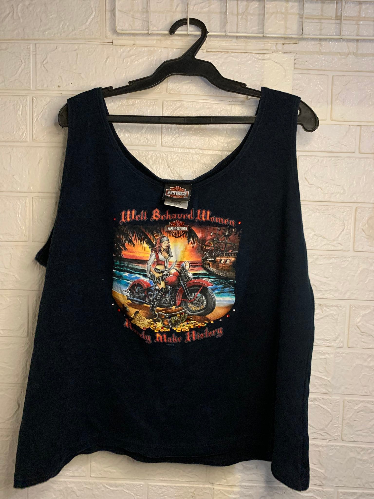 Y2K Vintage Harley Davidson Tank Top Black Graphic Well Behaved 