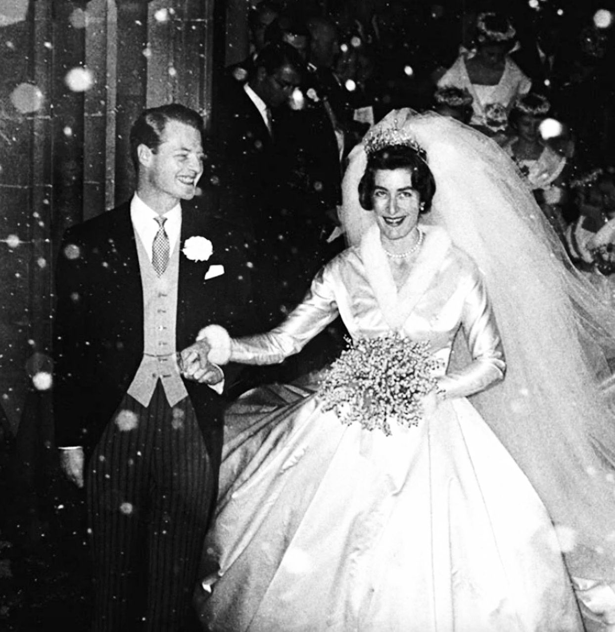 lady tatiana mountbatten wedding dress married Alexander Dru in a romantic at Winchester Cathedral Milford haven