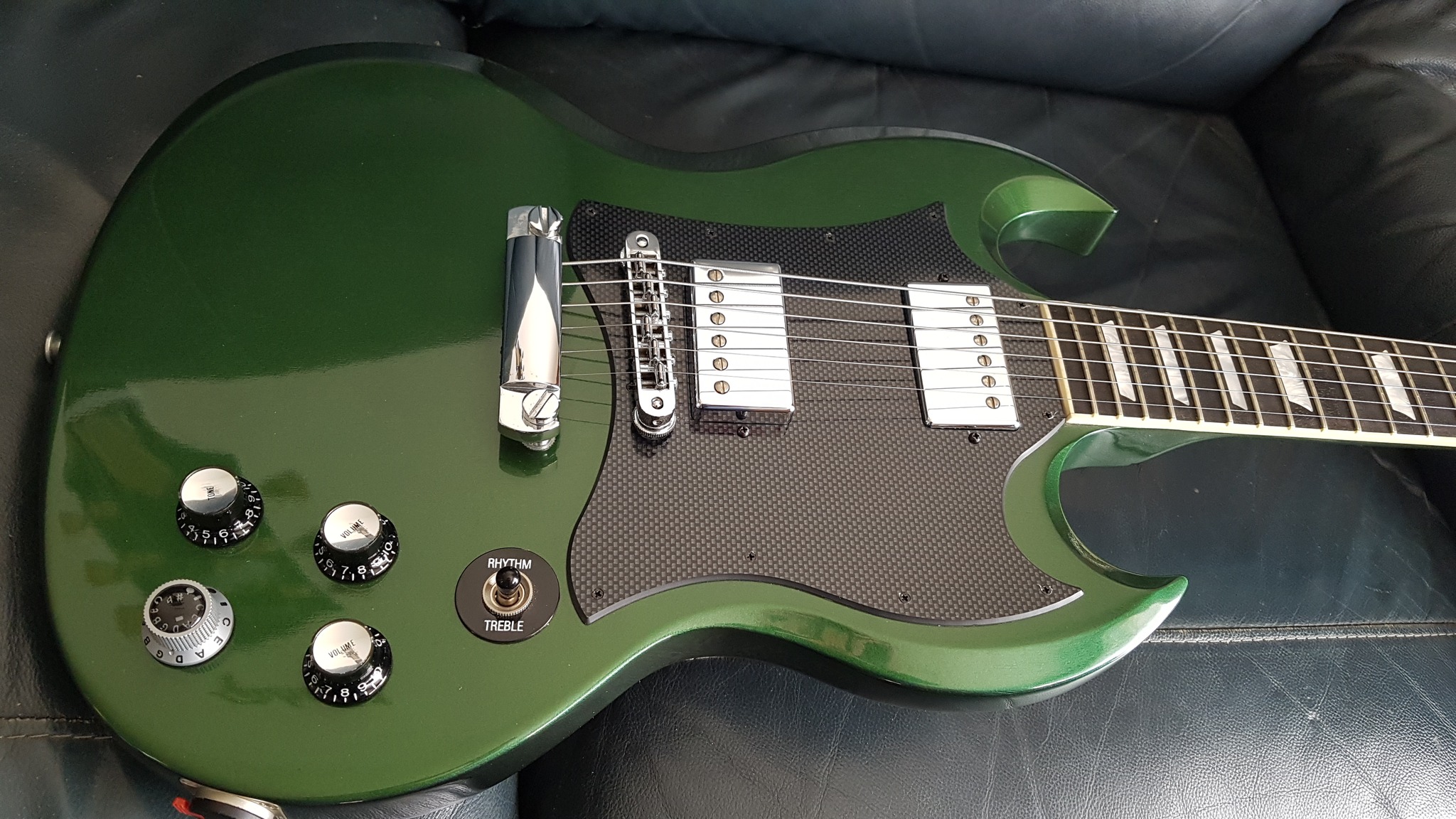 2008 SG in Green and yep a functional robot..